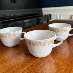 Set of 3 Vintage Corell mugs in the Butterfly Pattern.